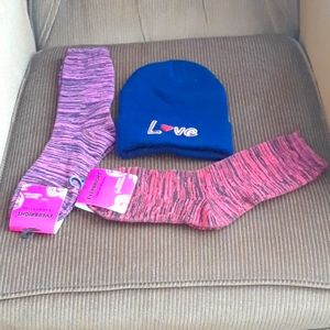 NWOT Winter Stocking Cap/Socks